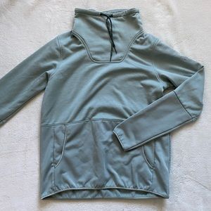 Columbia Pull Over Sweater